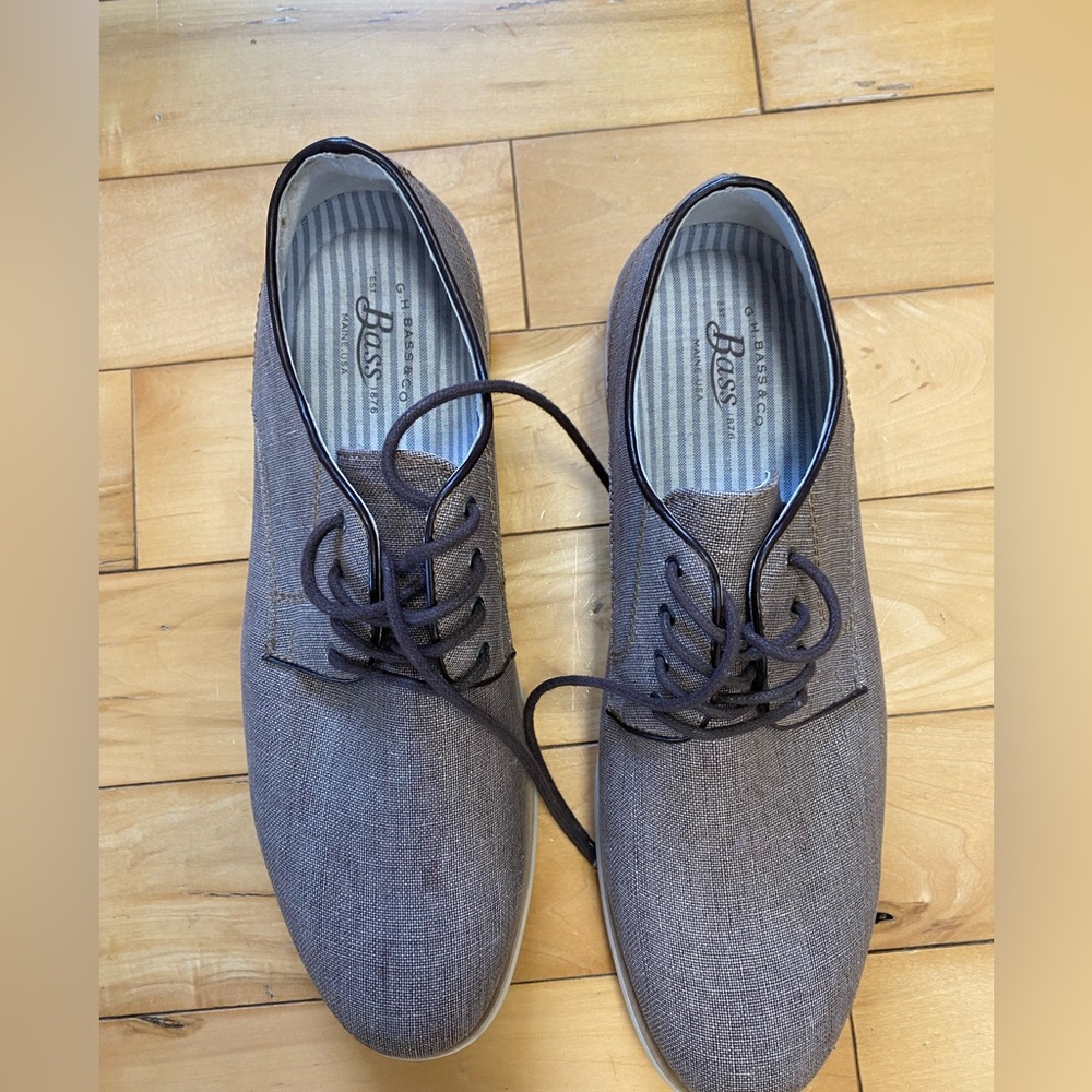 G.H. Bass & Co. Brown Oxford Derbys with Classic Design